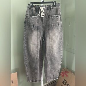 Very J washed black denim Barrel Jeans